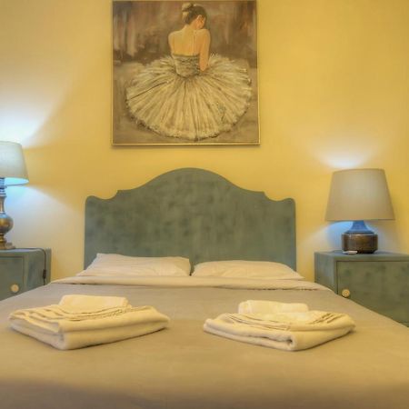 Large And Bright Apartment In The City Centre Goslm-2 Sliema Exteriér fotografie
