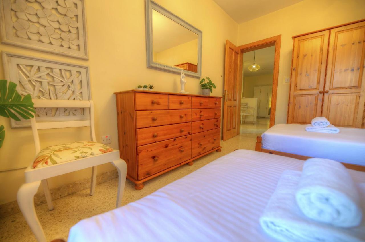 Large And Bright Apartment In The City Centre Goslm-2 Sliema Exteriér fotografie