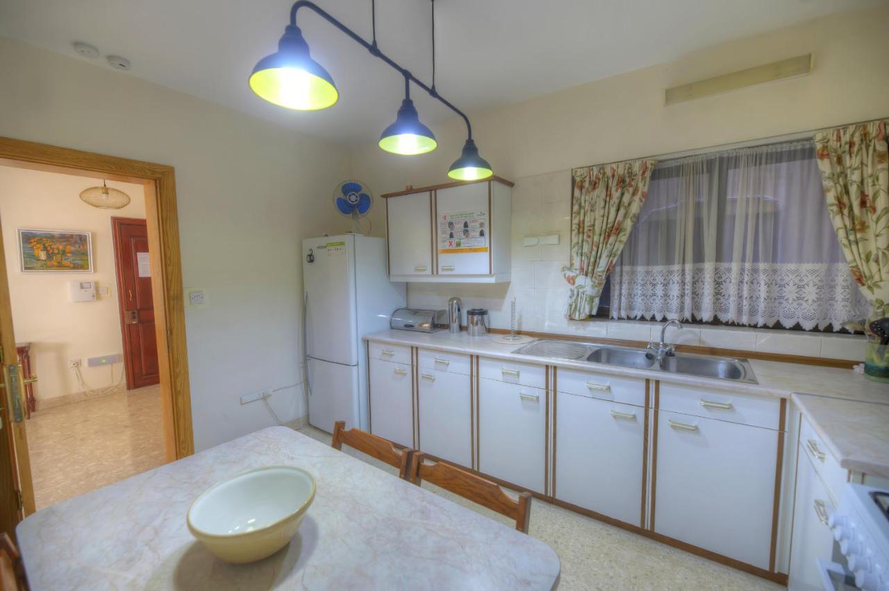 Large And Bright Apartment In The City Centre Goslm-2 Sliema Exteriér fotografie