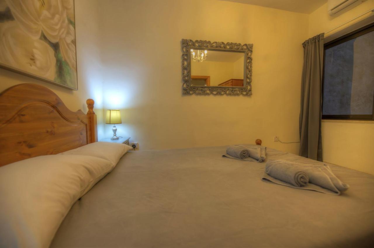 Large And Bright Apartment In The City Centre Goslm-2 Sliema Exteriér fotografie