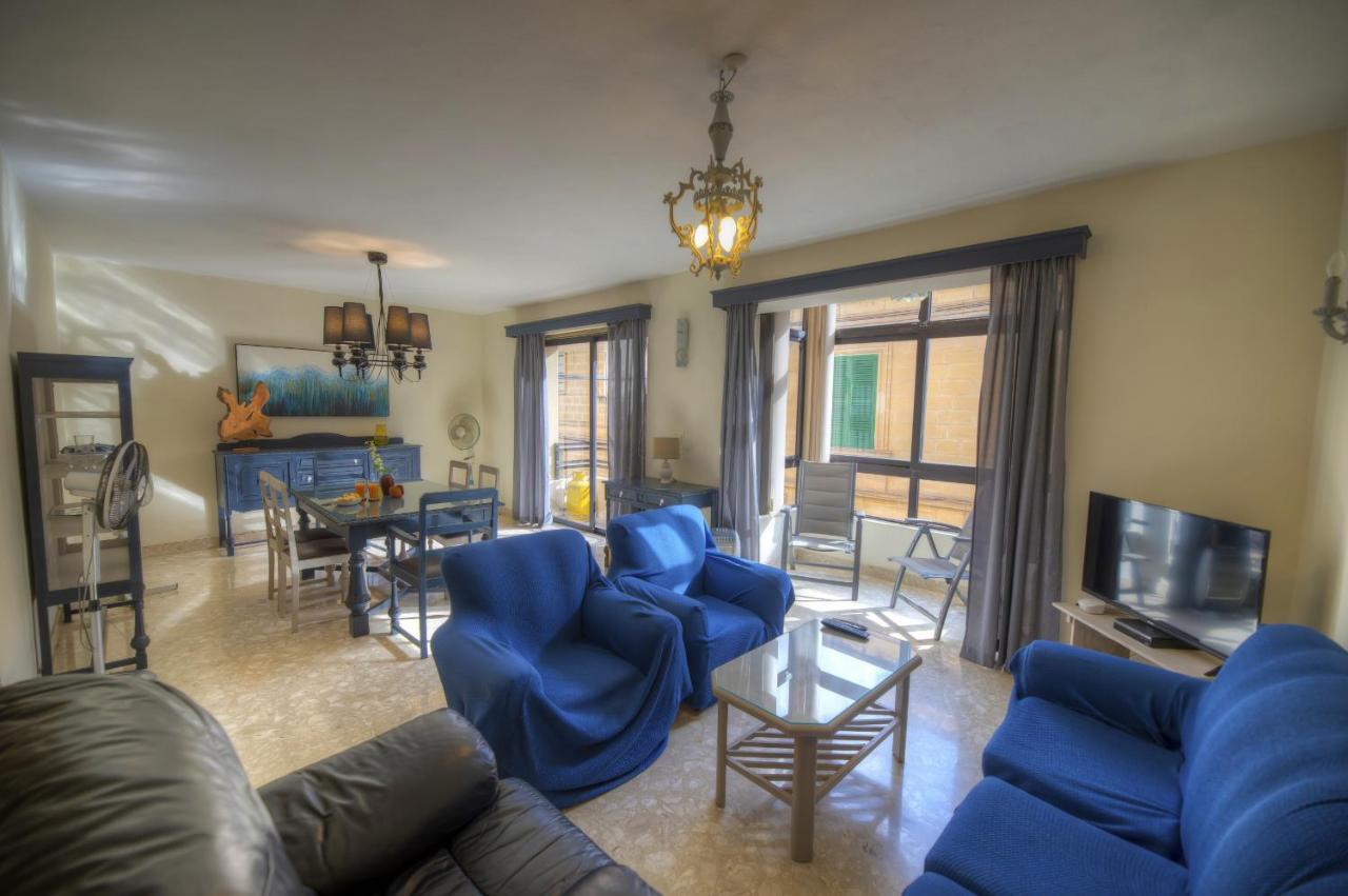 Large And Bright Apartment In The City Centre Goslm-2 Sliema Exteriér fotografie